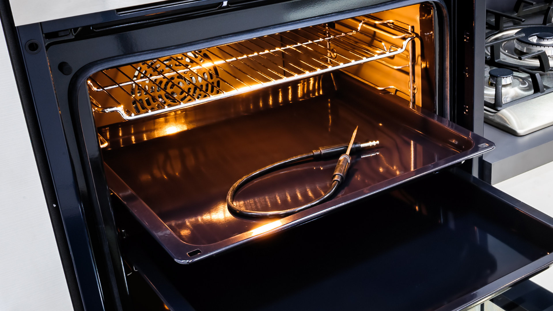 Spring Season Success: Expert Samsung Oven Repair Tips | Samsung Appliance Repair